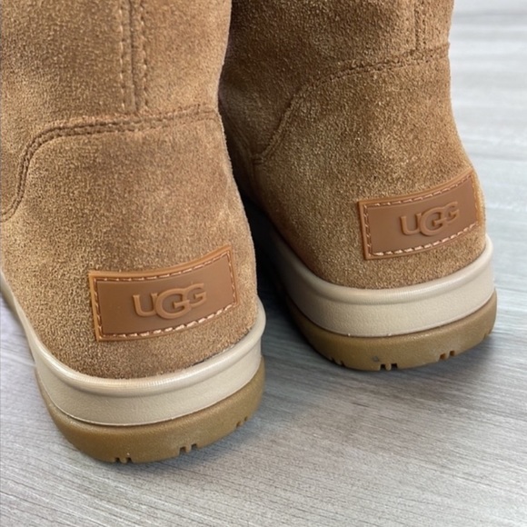 🌿UGG🌿 CLASSIC WEATHER HIKER HI BOOTS - Picture 9 of 16